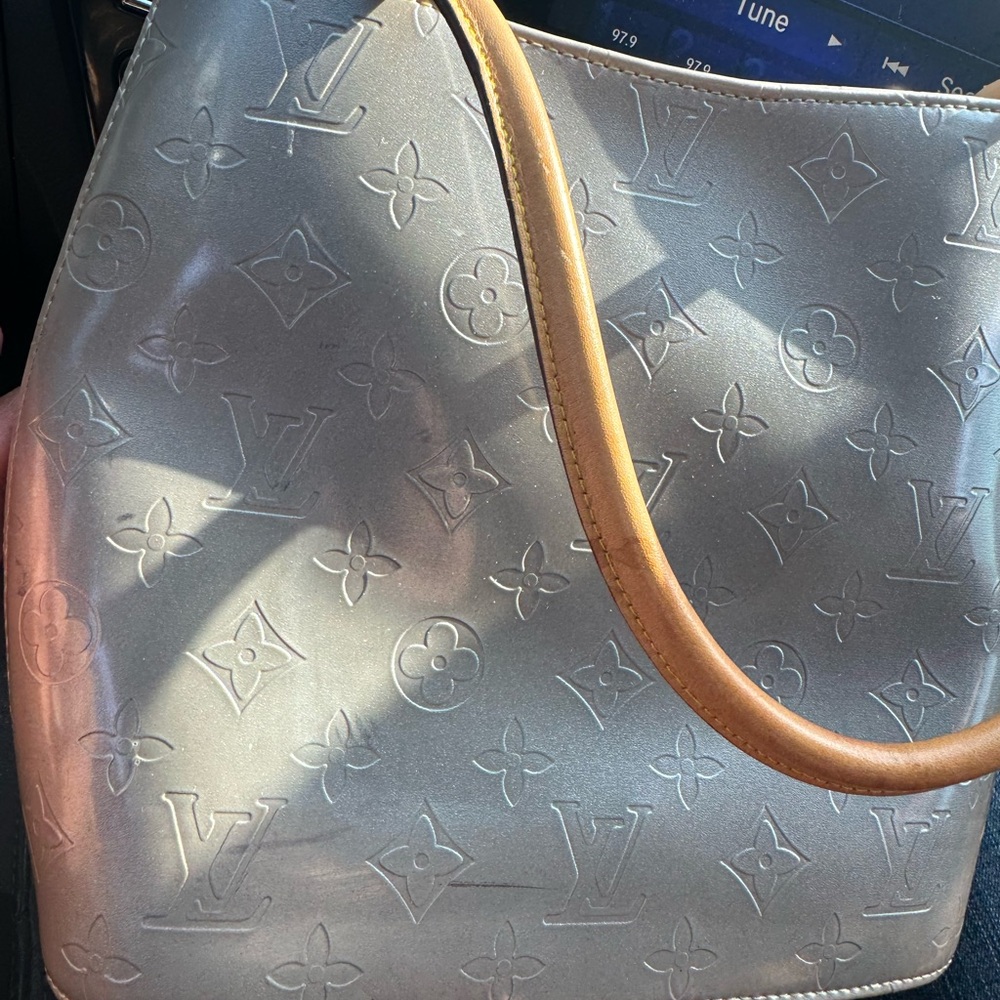 Louis Vuitton Silver (Rare color and size)